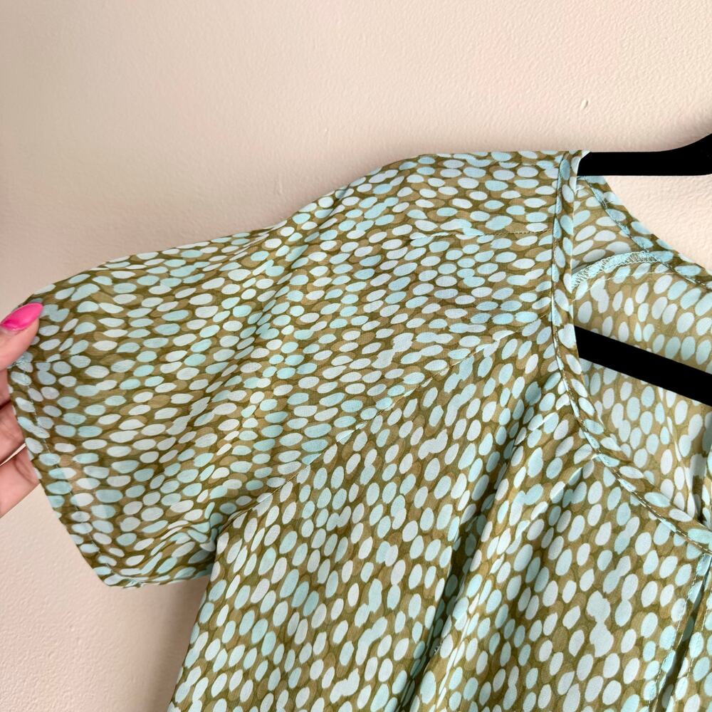 Cabi Blue Green Polka Dot Pebble Keyhole Short Sleeve Blouse - XS - Picture 2 of 7